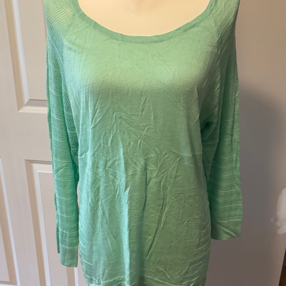 Elegant Mint Green Women's Sweater